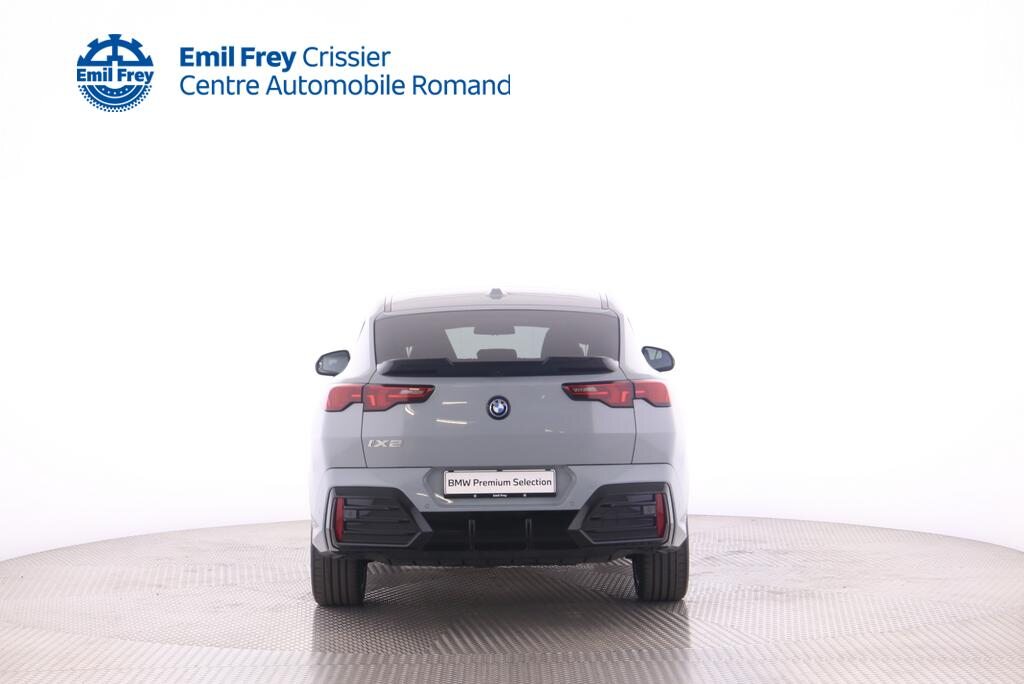 BMW iX2 30 xDrive - FAHRSCHULWAGEN - VOITURE D'AUTO-ECOLE - AUTO, Elettrica, Occasioni / Usate, Automatico - 4