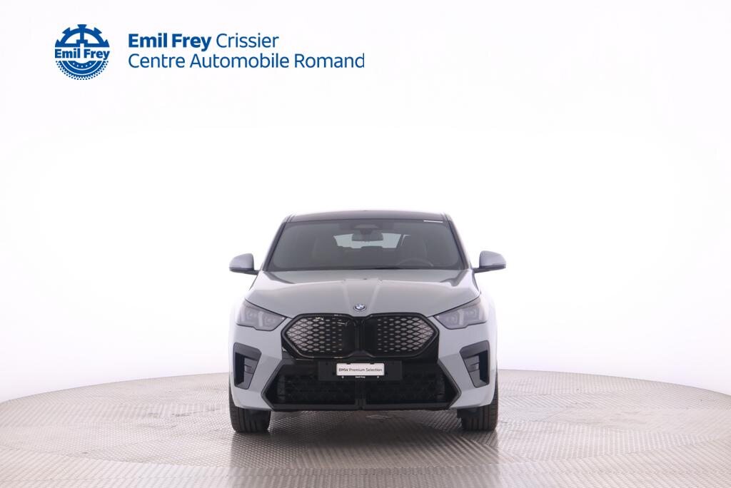 BMW iX2 30 xDrive - FAHRSCHULWAGEN - VOITURE D'AUTO-ECOLE - AUTO, Elettrica, Occasioni / Usate, Automatico - 5