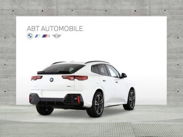 BMW iX2 30 xDrive, Elektro, Vorführwagen, Automat - 3