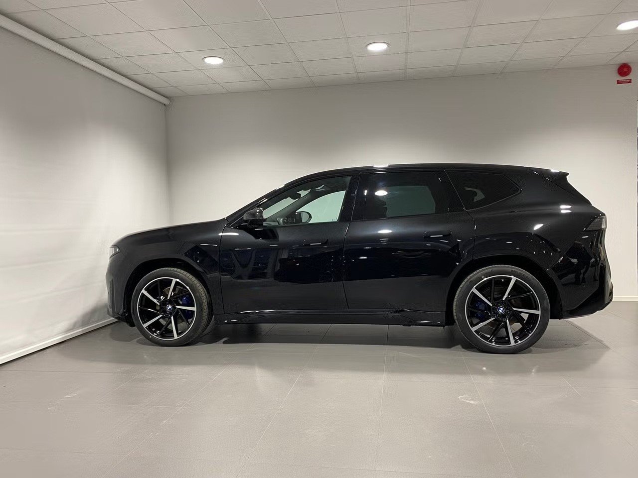 BMW iX3 50 M Sport, Electric, New car, Automatic - 2