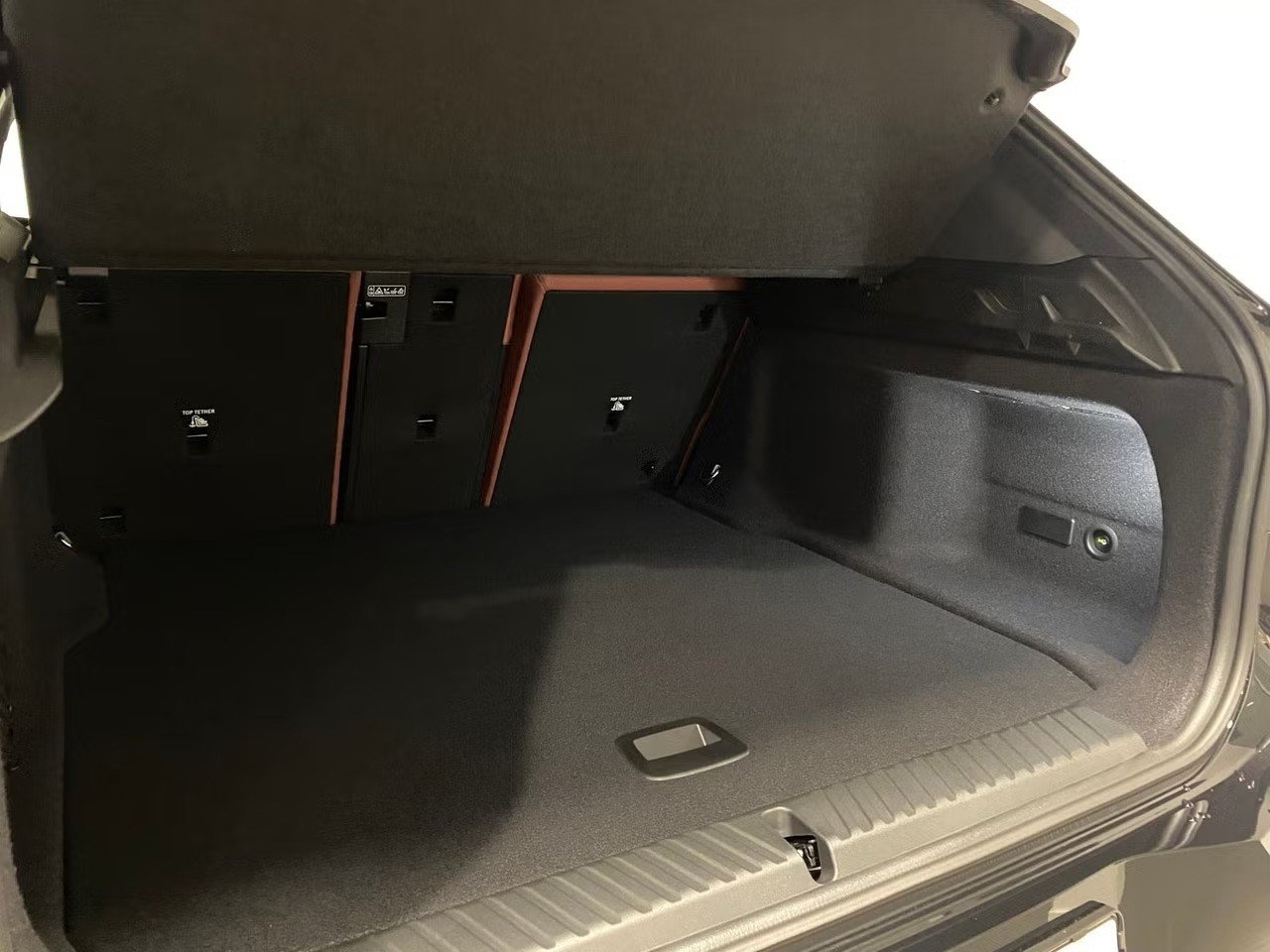 BMW iX3 50 M Sport, Electric, New car, Automatic - 4