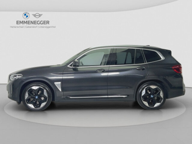 BMW iX3 Impressive, Elektro, Occasion / Gebraucht, Automatik - 2