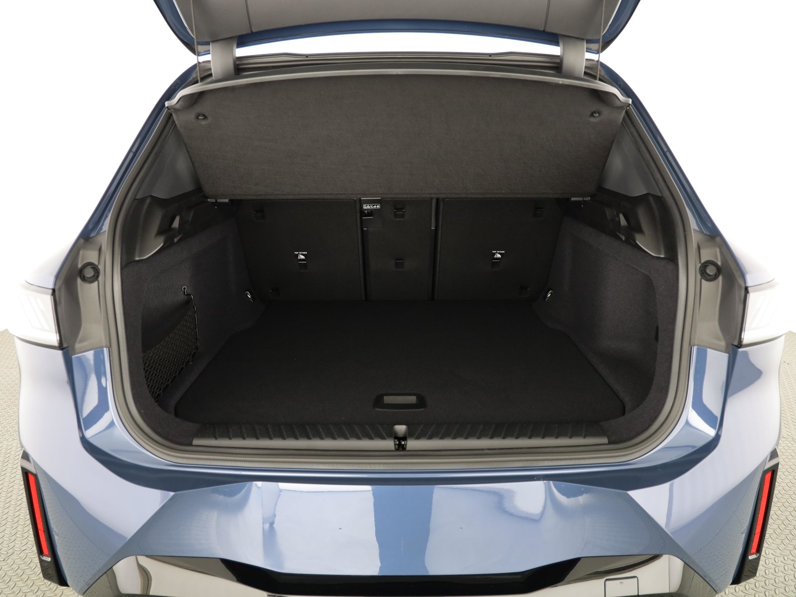 BMW iX3 50, New car, Automatic - 7
