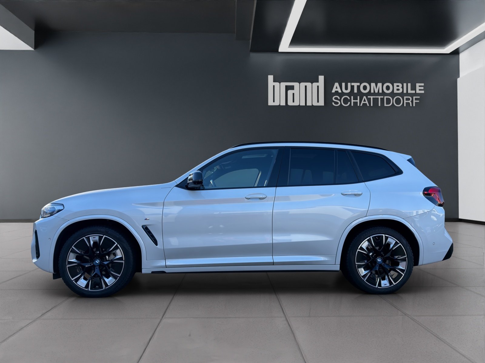 BMW iX3 E-Motor, Électrique, Occasion / Utilisé, Automatique - 2