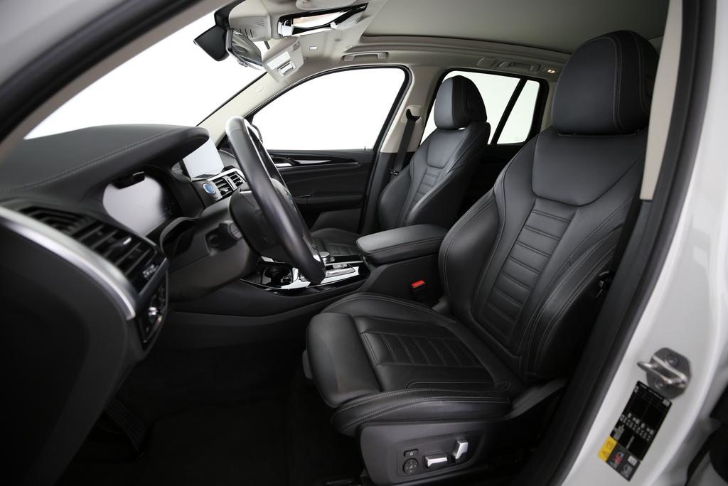 BMW iX3 E-Motor, Électrique, Occasion / Utilisé, Automatique - 4