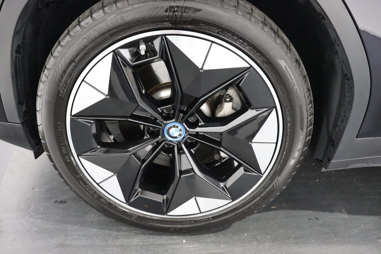 BMW iX3 E-Motor, Électrique, Occasion / Utilisé, Automatique - 6