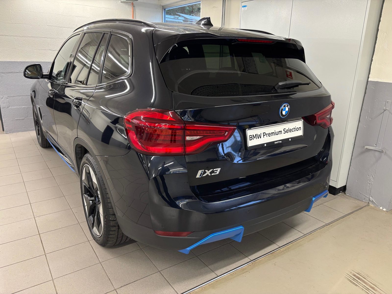 BMW iX3 E-Motor, Elektro, Occasion / Gebraucht, Automatik - 4