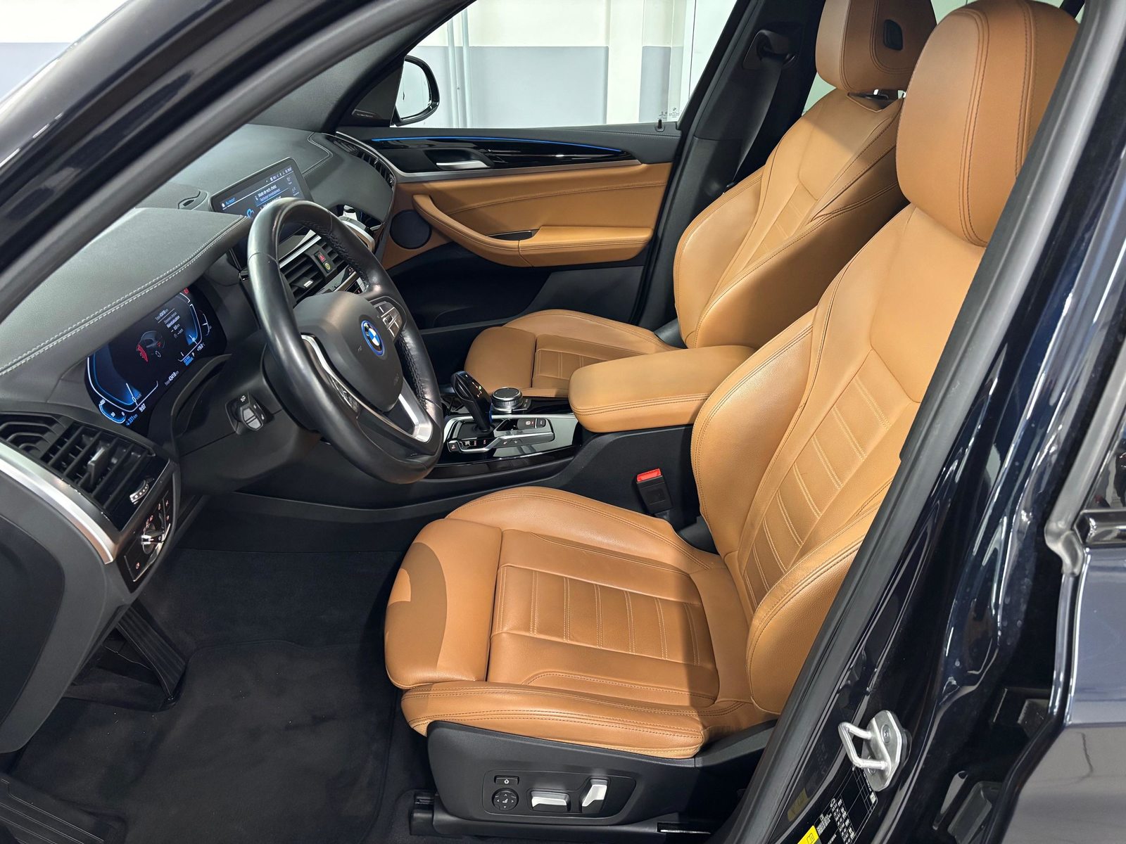 BMW iX3 E-Motor, Elektro, Occasion / Gebraucht, Automatik - 7