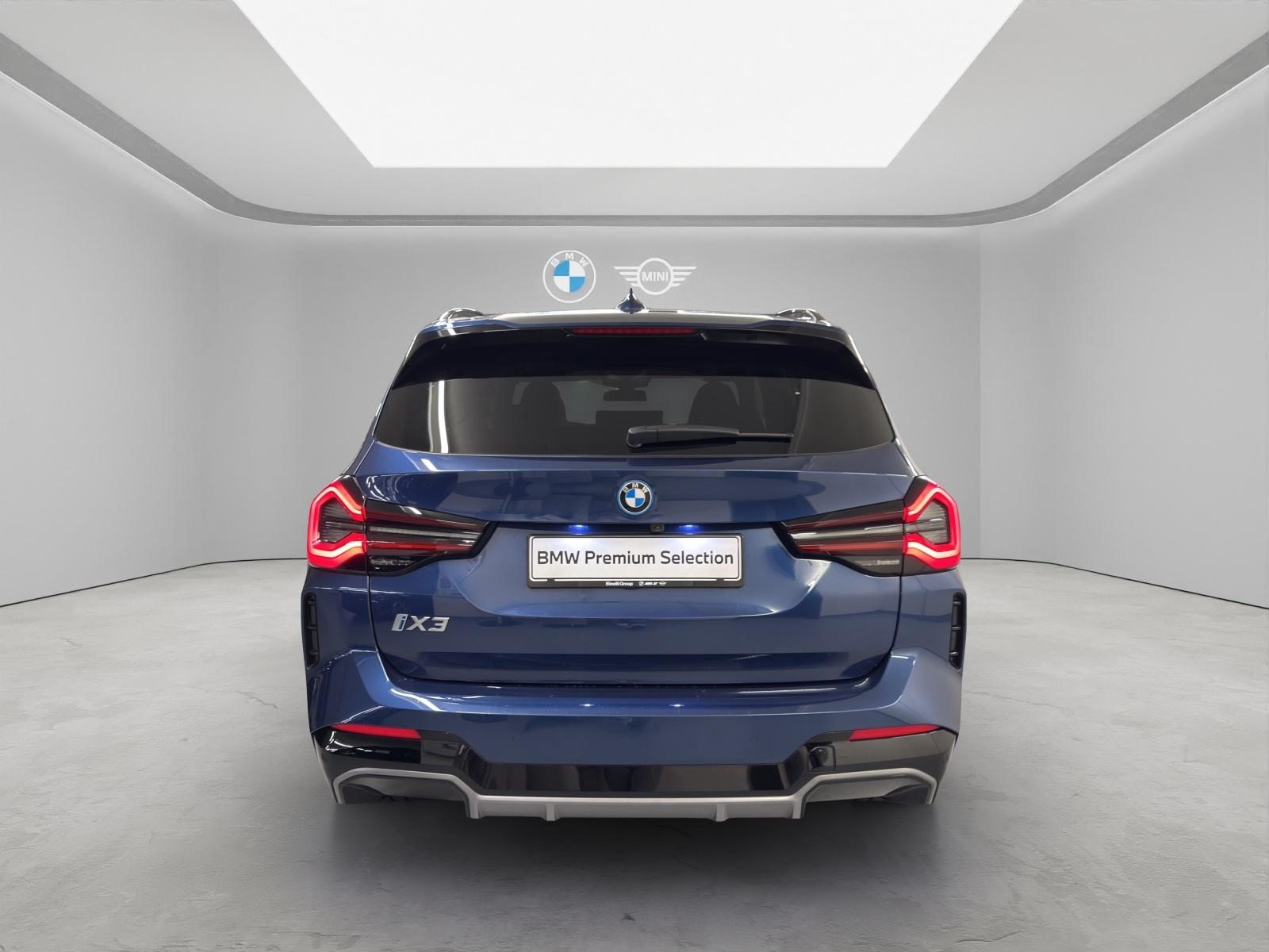 BMW iX3 E-Motor, Elektro, Occasion / Gebraucht, Automatik - 4