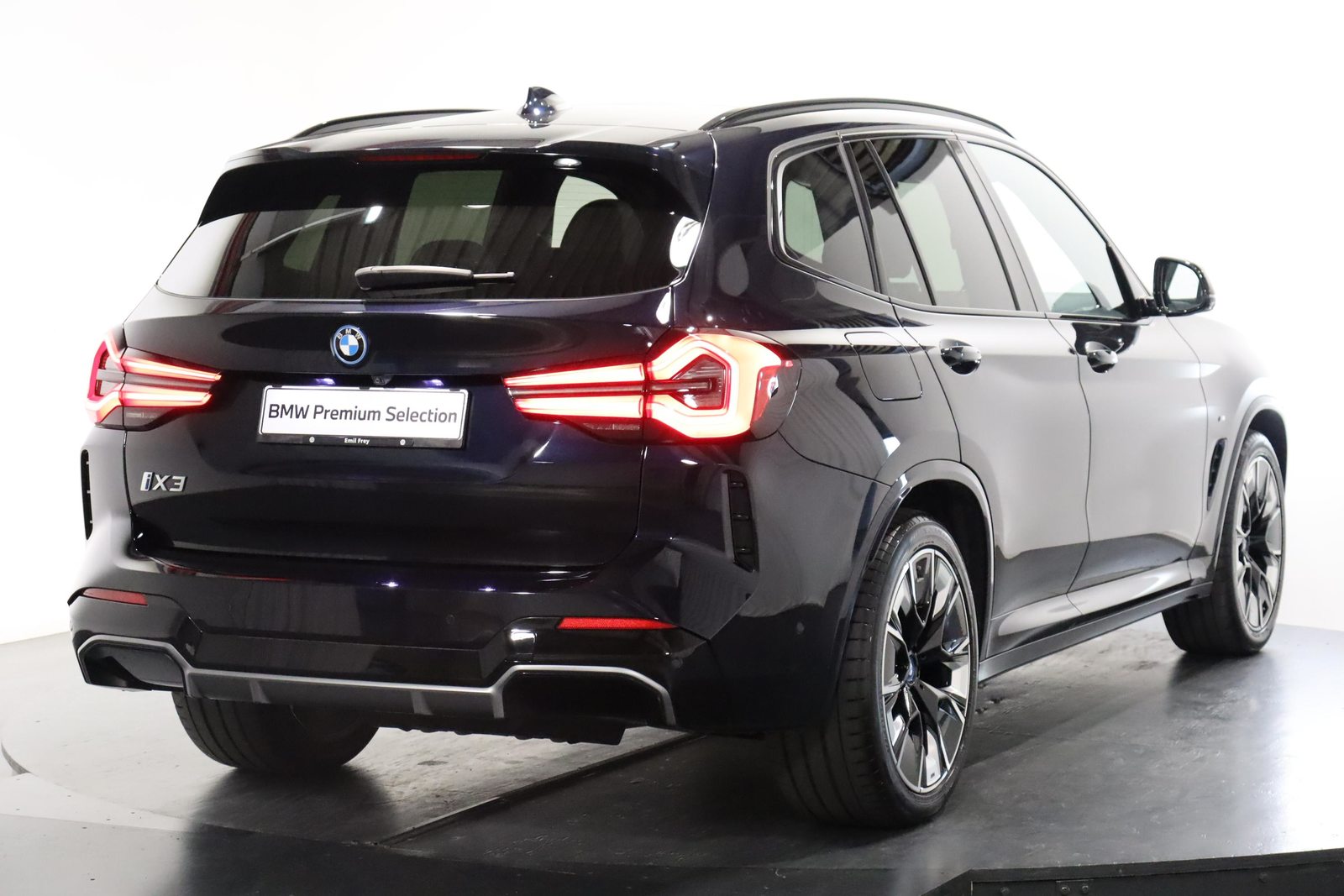 BMW iX3 E-Motor, Elektro, Occasion / Gebraucht, Automatik - 3