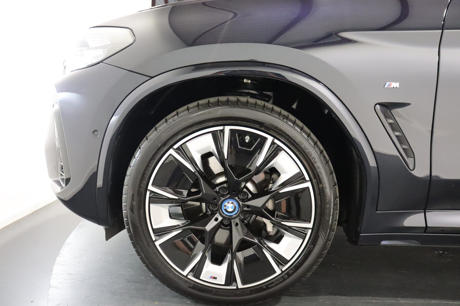 BMW iX3 E-Motor, Elektro, Occasion / Gebraucht, Automatik - 7