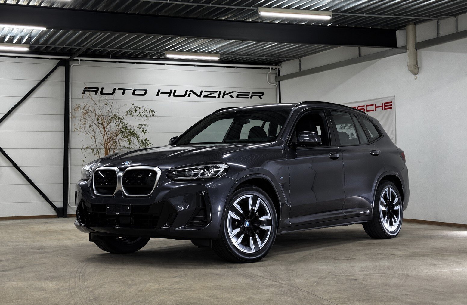 BMW iX3 Inspiring M-Sport 286PS Facelift