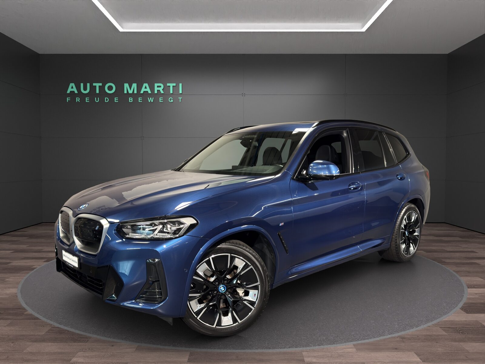 BMW iX3  Impressive