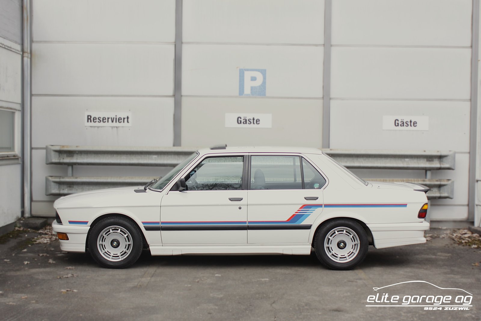 BMW M 535i HANDSCHALTER AUS 1. HAND, Essence, Voiture de collection, Manuelle - 2