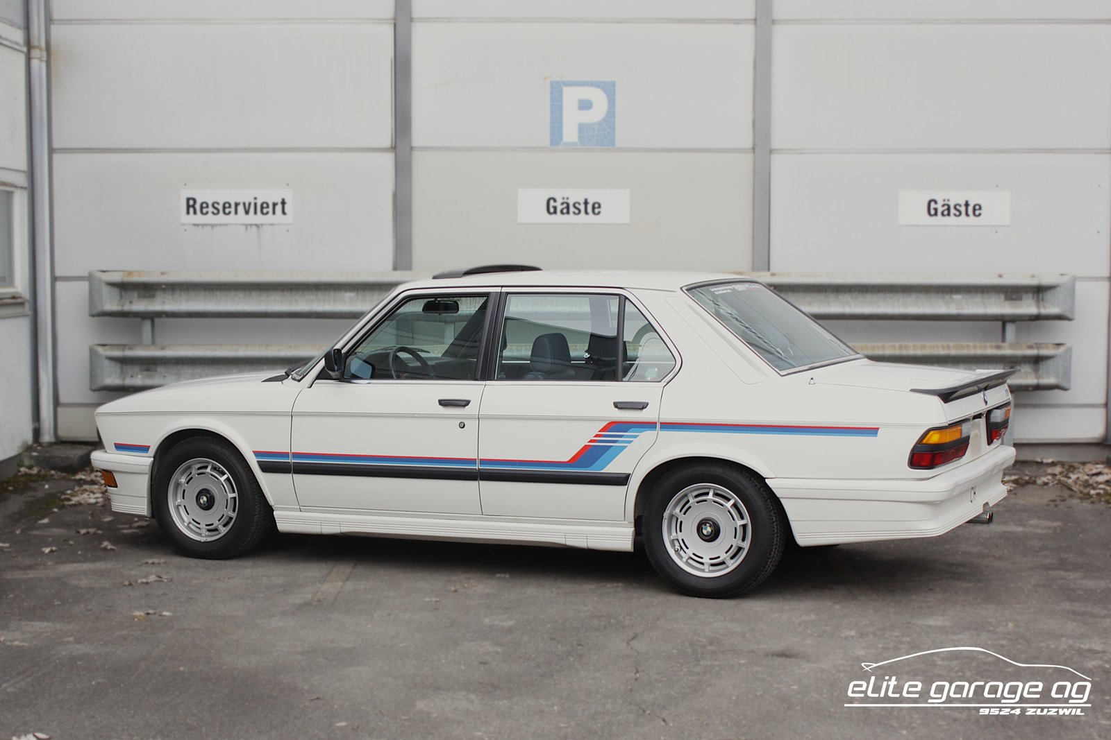 BMW M 535i HANDSCHALTER AUS 1. HAND, Essence, Voiture de collection, Manuelle - 3