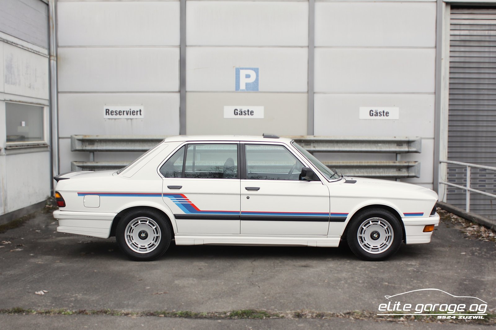 BMW M 535i HANDSCHALTER AUS 1. HAND, Essence, Voiture de collection, Manuelle - 6