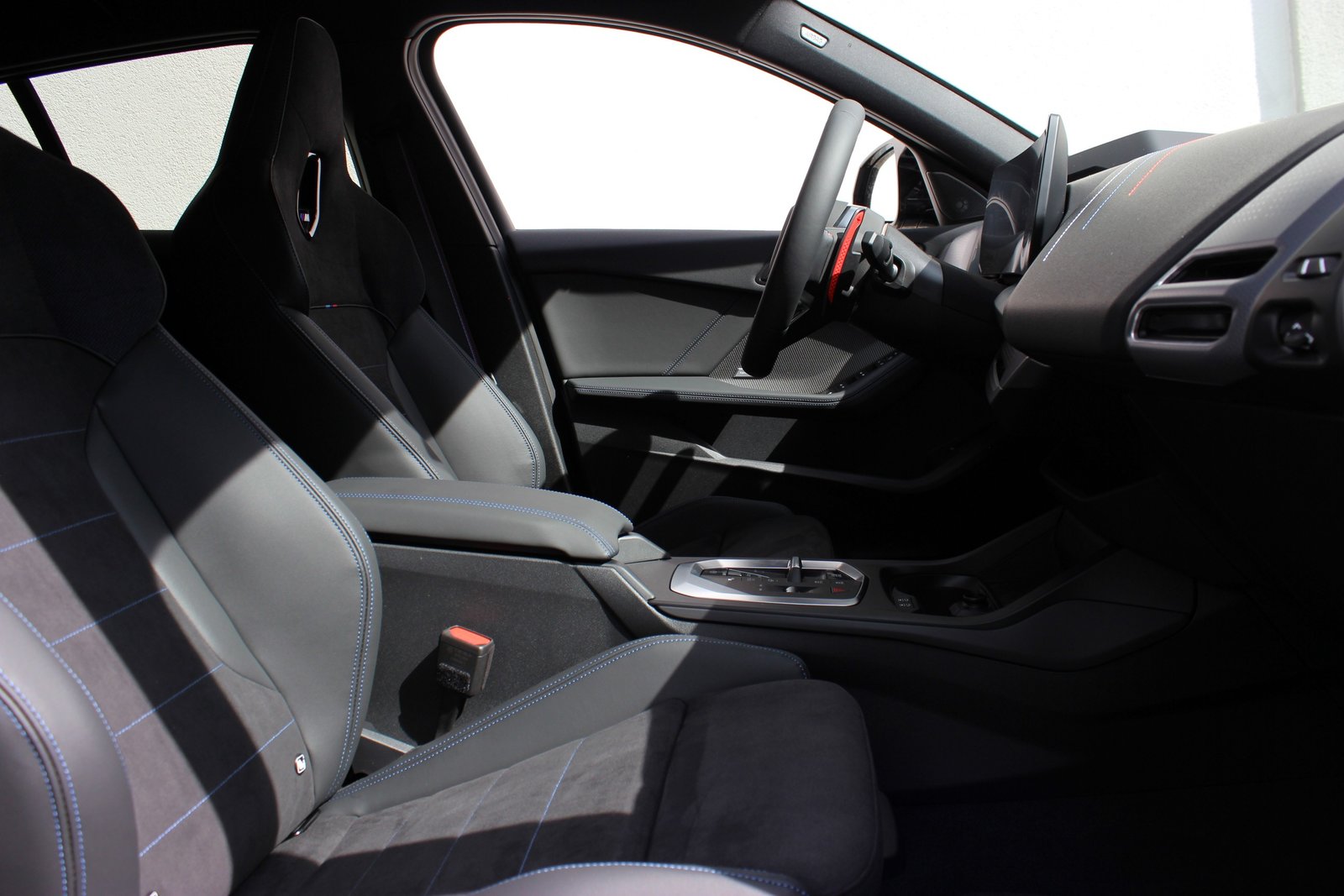 BMW M135 M Technik Paket *0.9-LEASINGAKTION*, Benzina, Auto nuove, Automatico - 2