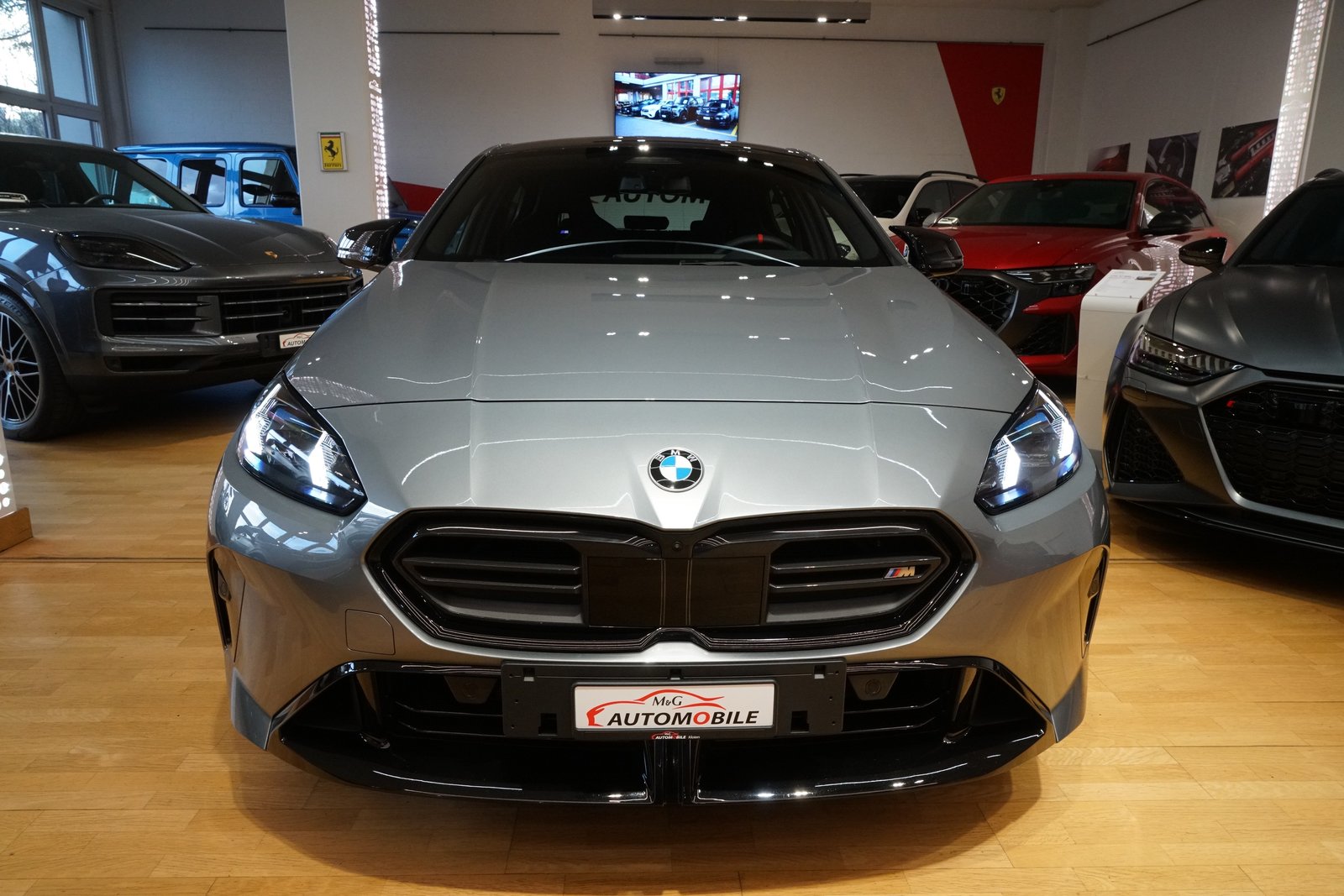 BMW M135 M Sport Pro Skyscraper Grau, Essence, Occasion / Utilisé, Automatique - 2
