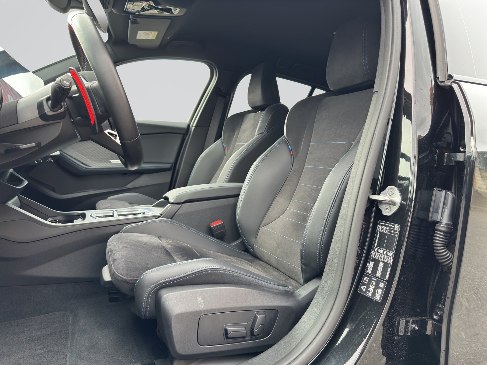 BMW M135 Shadow Line Iconic Glow, Essence, Occasion / Utilisé, Automatique - 6
