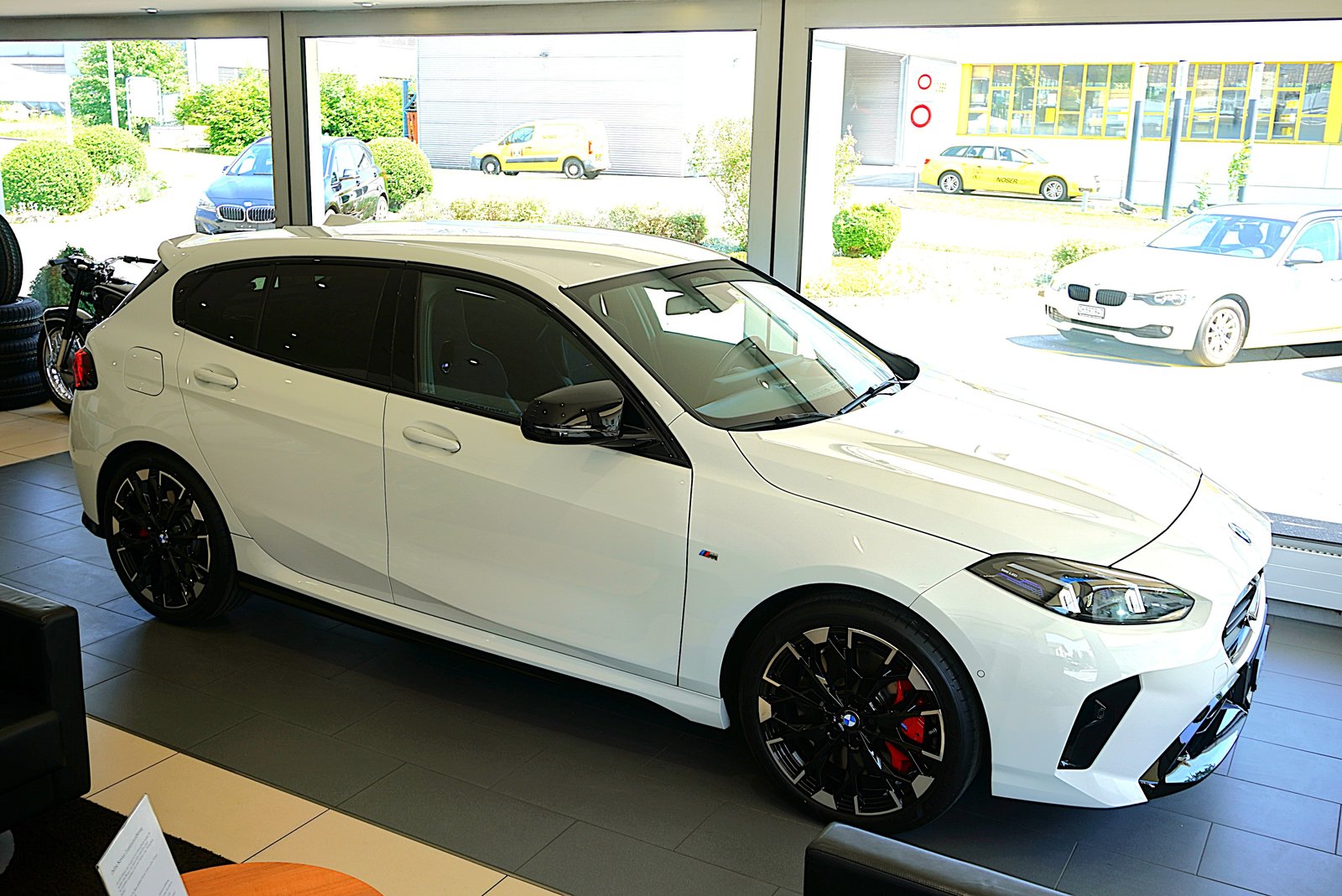 BMW M135 M Sport Pro, Benzin, Occasion / Gebraucht, Automatik - 3