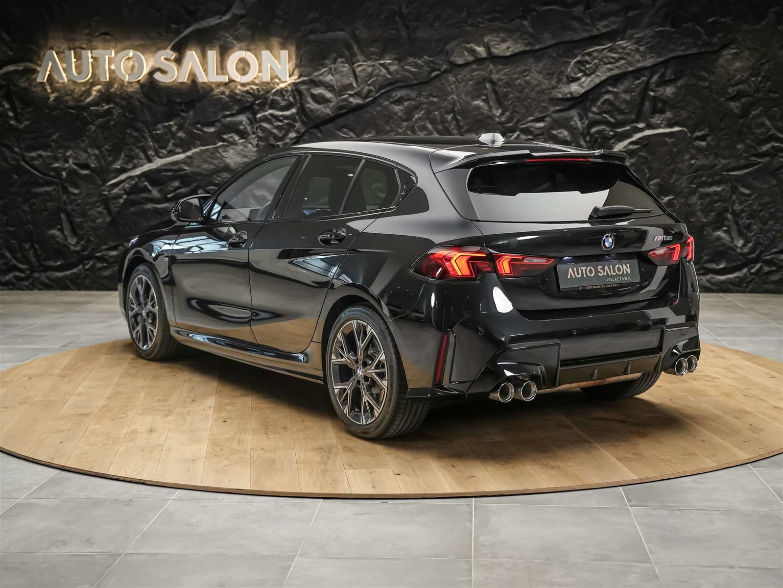 BMW M135 *Harman/Kardon*Sportsitze*Sitzheizung*Keyles, Benzin, Occasion / Gebraucht, Automatik - 4