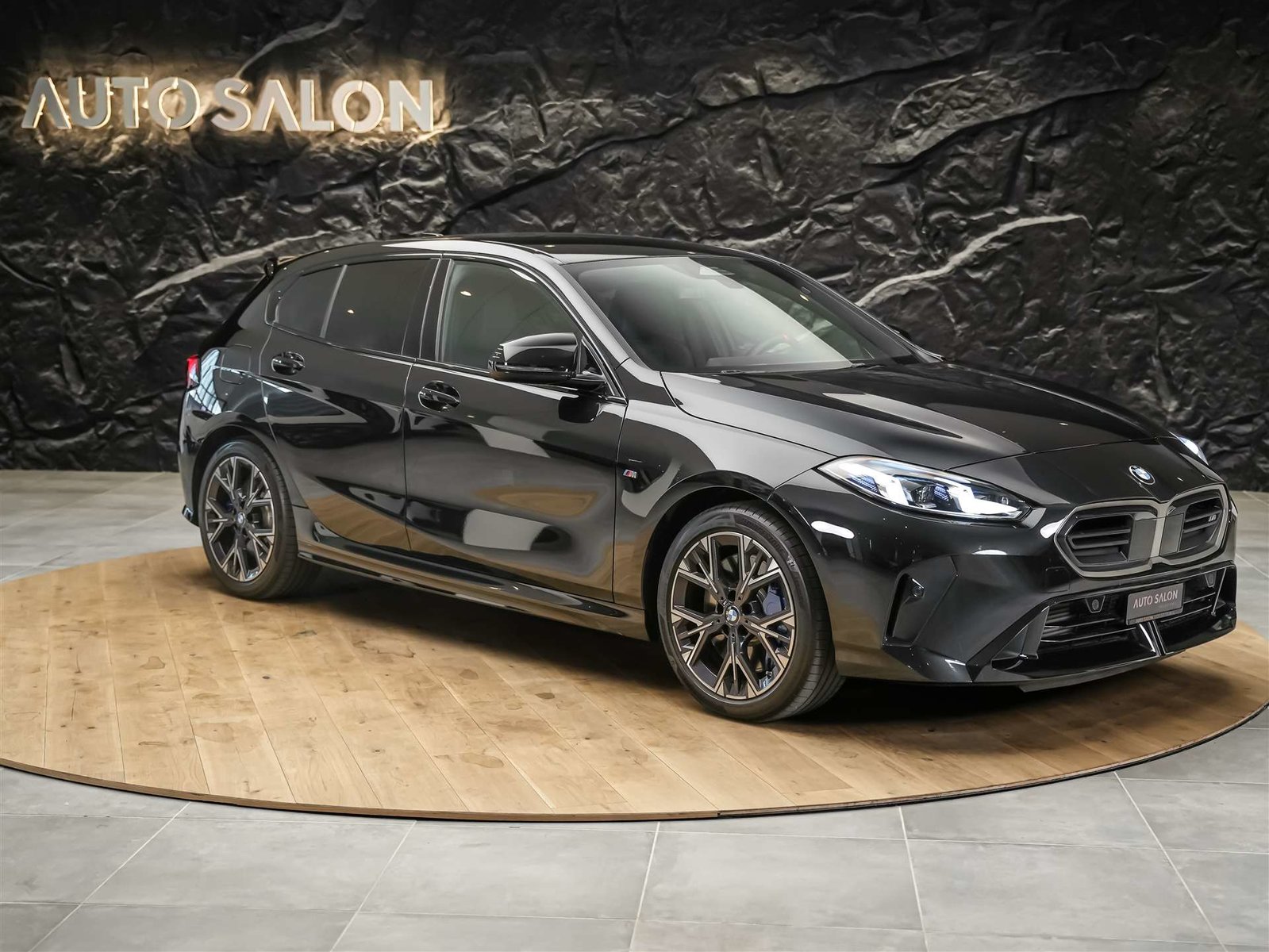 BMW M135 *Harman/Kardon*Sportsitze*Sitzheizung*Keyles, Benzin, Occasion / Gebraucht, Automatik - 7