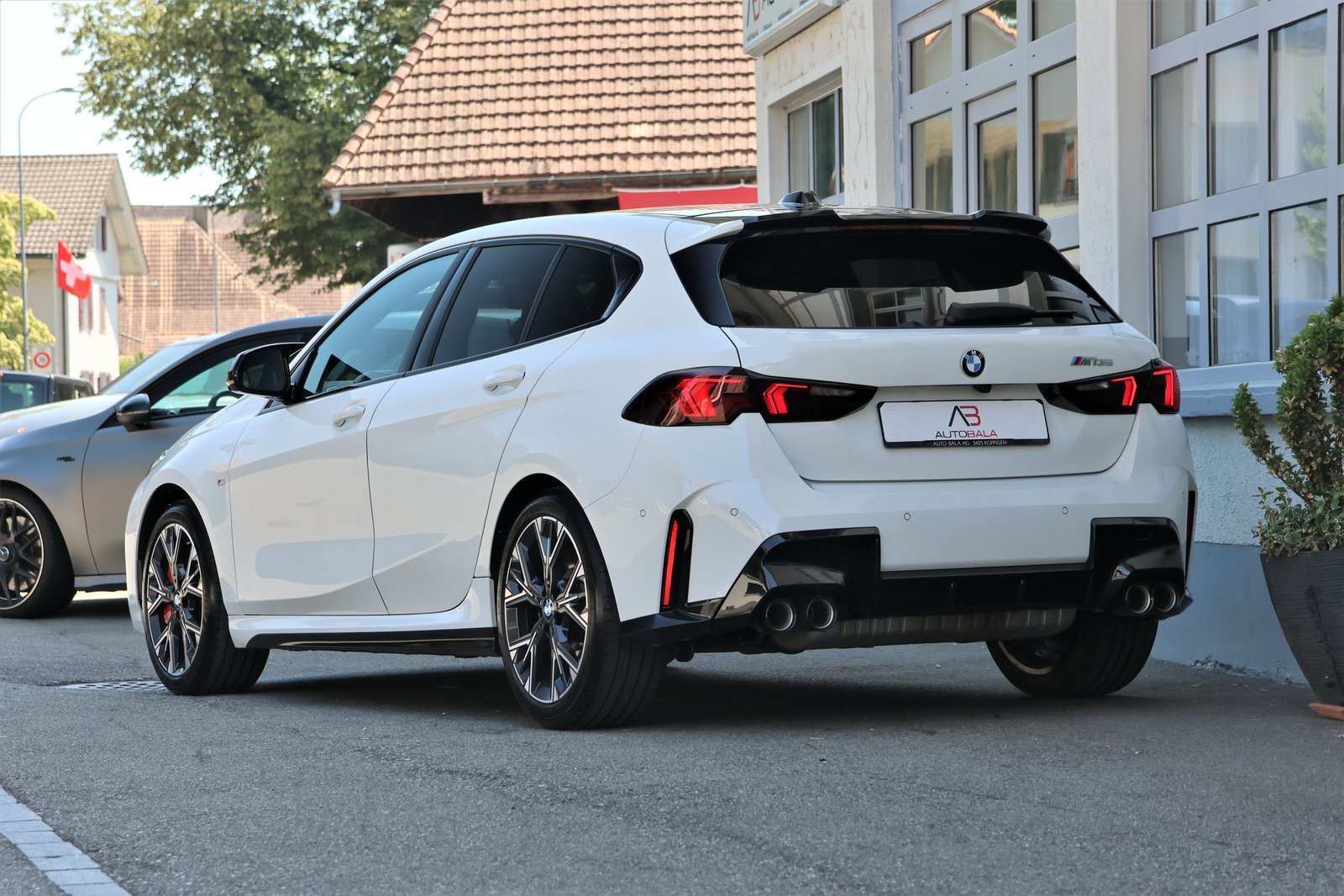 BMW M135 M Sport Pro, Essence, Occasion / Utilisé, Automatique - 3