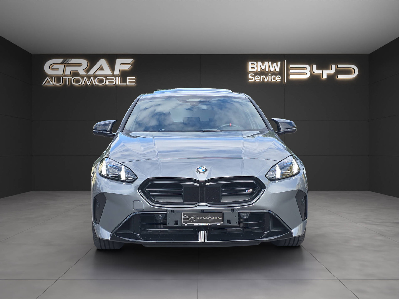 BMW M135  M Sport PRO ** 5 Jahre GARANTIE // 80'350 CHF Neupreis, Petrol, Second hand / Used, Automatic - 2