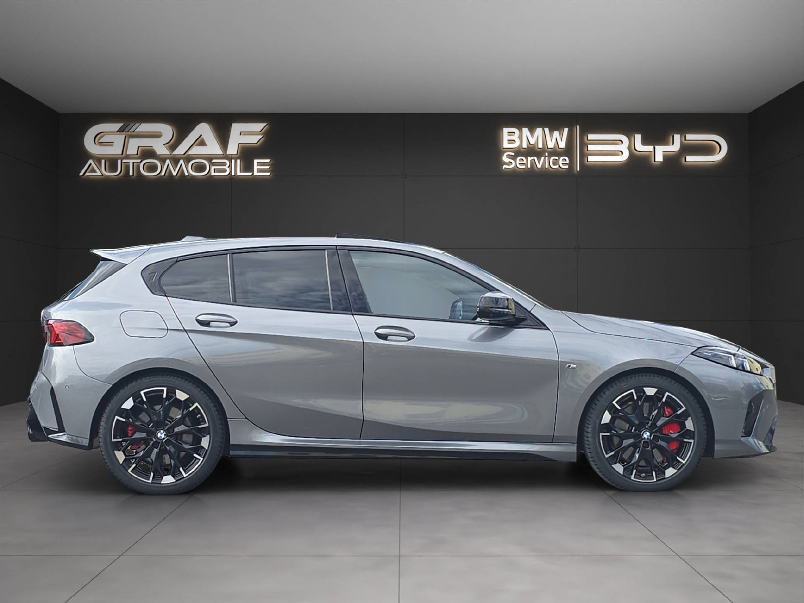 BMW M135  M Sport PRO ** 5 Jahre GARANTIE // 80'350 CHF Neupreis, Petrol, Second hand / Used, Automatic - 4