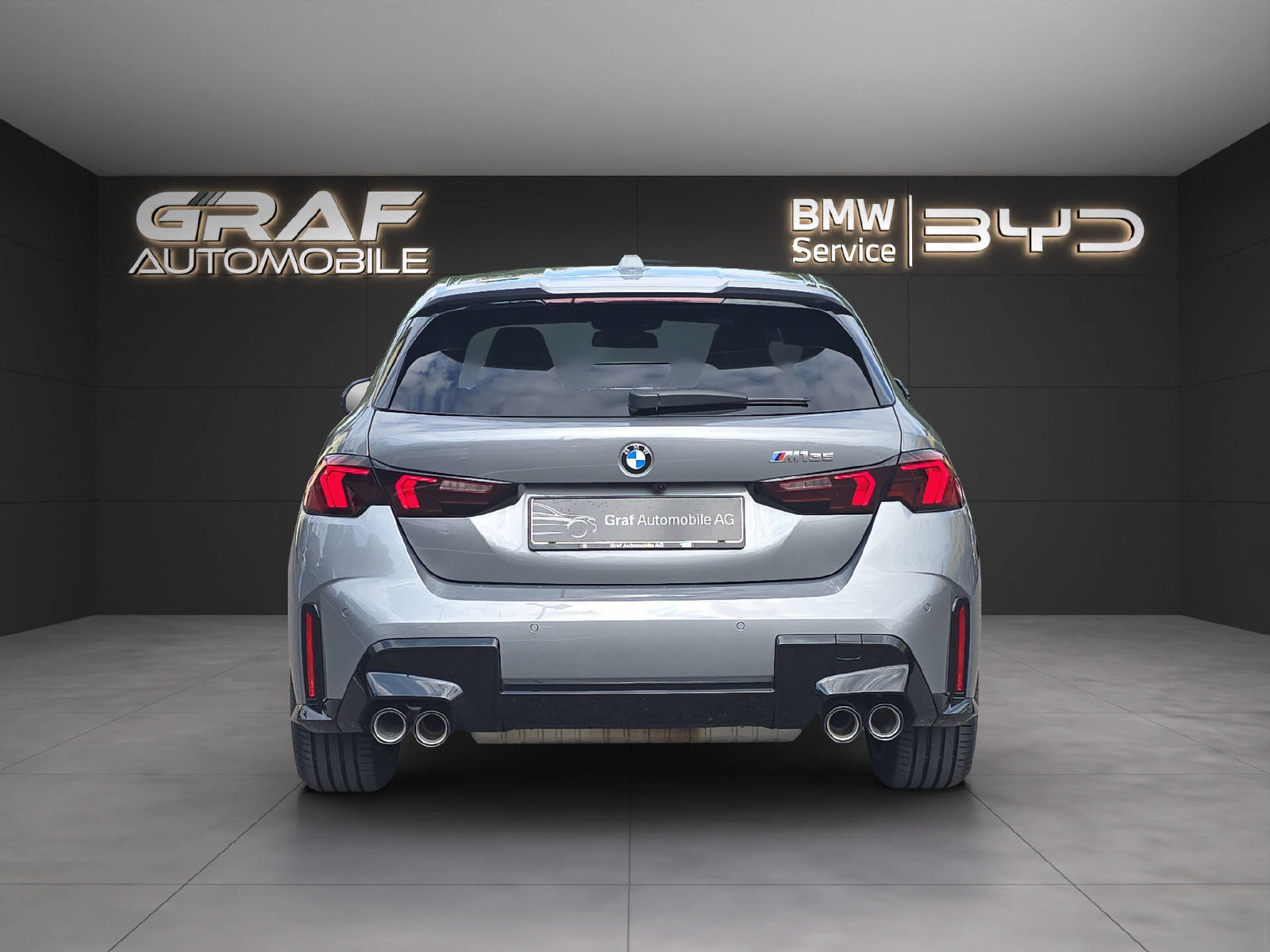 BMW M135  M Sport PRO ** 5 Jahre GARANTIE // 80'350 CHF Neupreis, Petrol, Second hand / Used, Automatic - 6