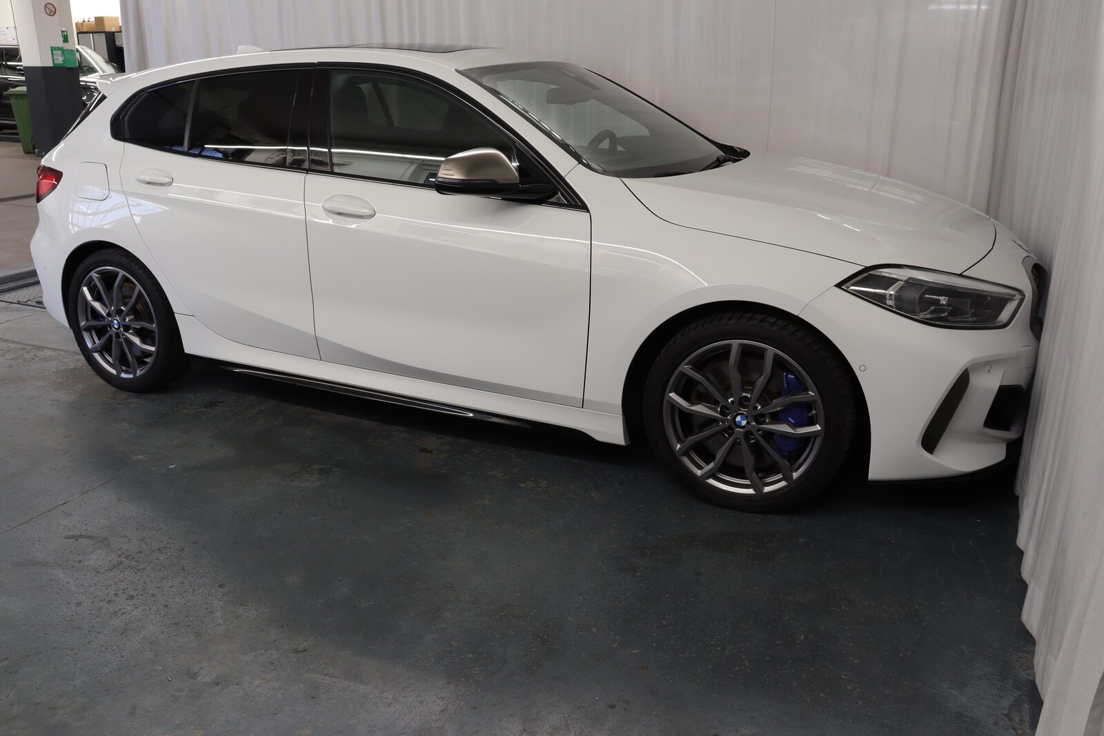 BMW 1er Reihe F40 M135i xDrive, Benzin, Occasion / Gebraucht, Automatik - 3