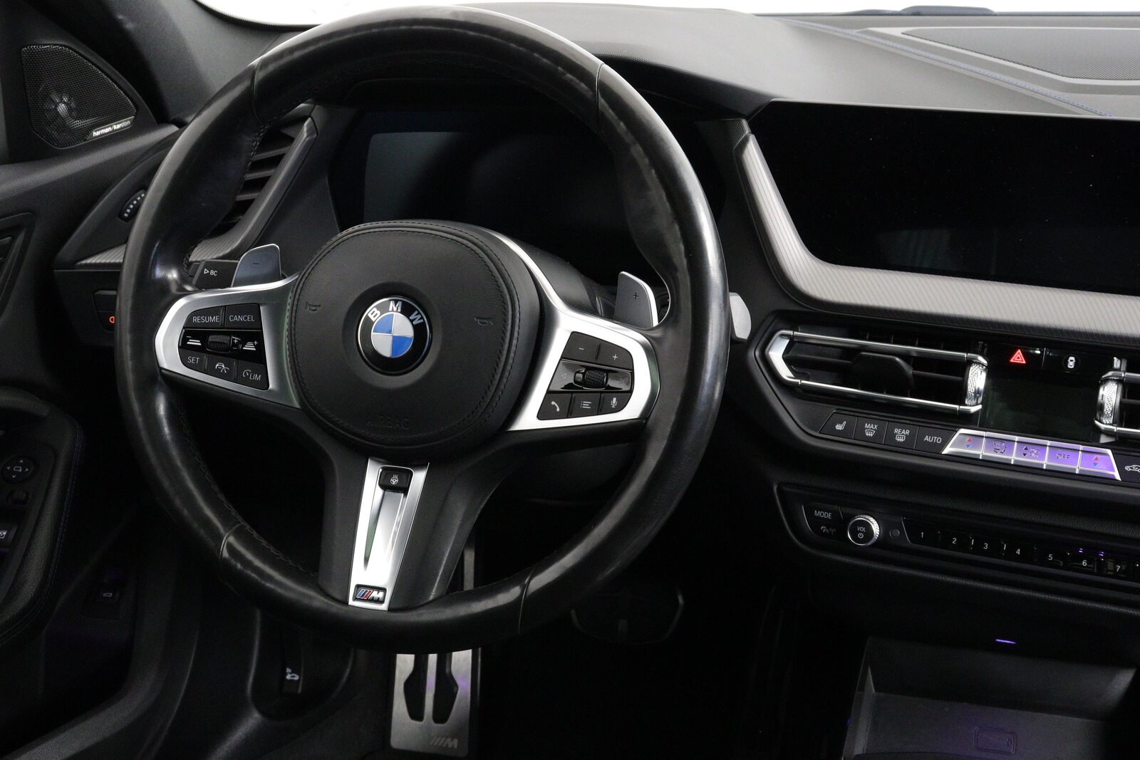 BMW 1er Reihe F40 M135i xDrive, Benzin, Occasion / Gebraucht, Automatik - 6