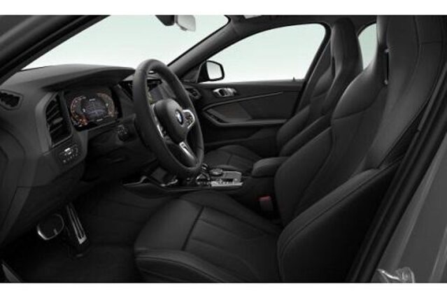 BMW 1er Reihe F40 M135i xDrive, Benzin, Occasion / Gebraucht, Automatik - 3