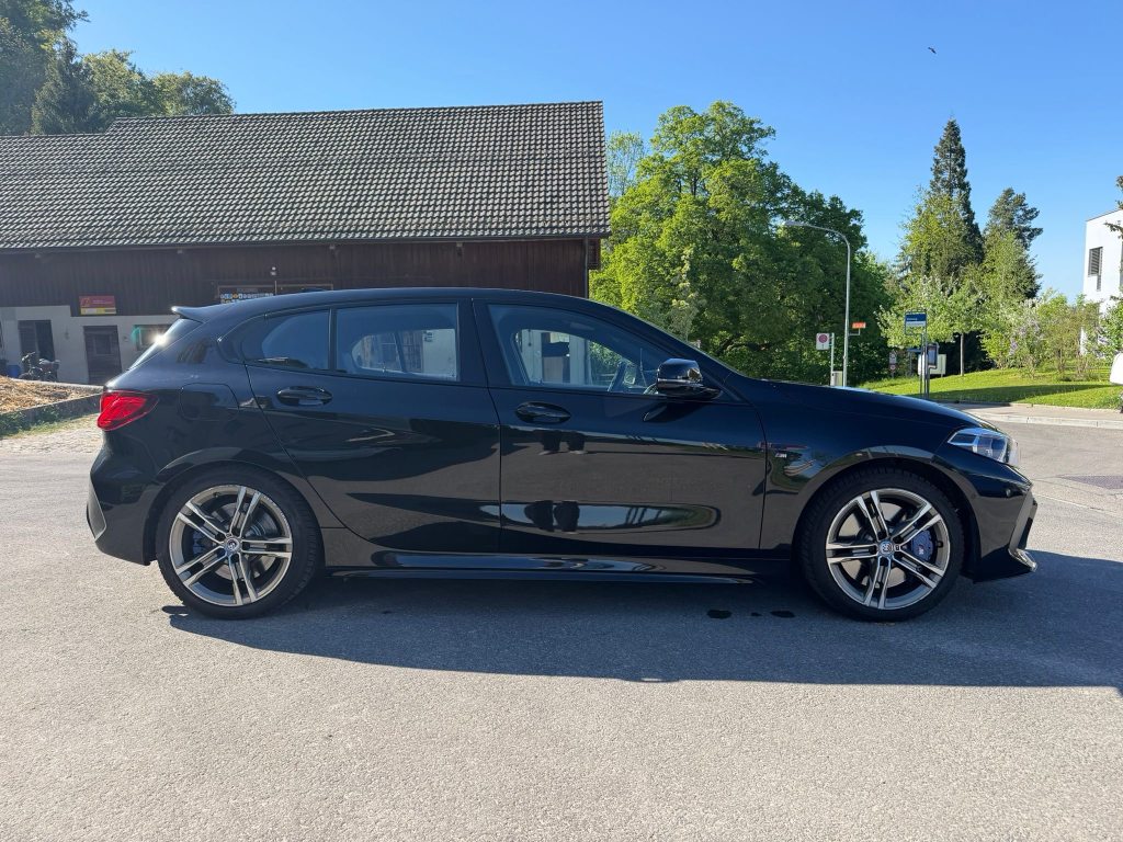 BMW M135 X Drive, Essence, Occasion / Utilisé, Automatique - 3