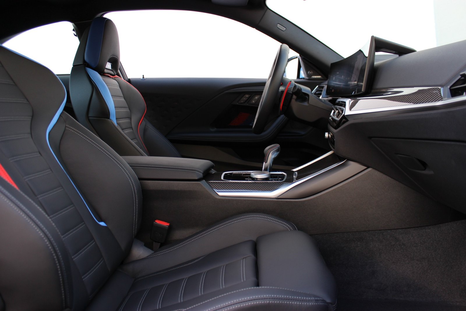 BMW M2 *M ZANDVOORT BLAU UNI*, Petrol, Second hand / Used, Automatic - 2