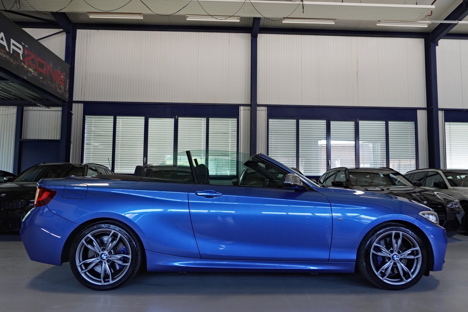 BMW M235i // ESTORILBLAU II //, Benzin, Occasion / Gebraucht, Handschaltung - 3