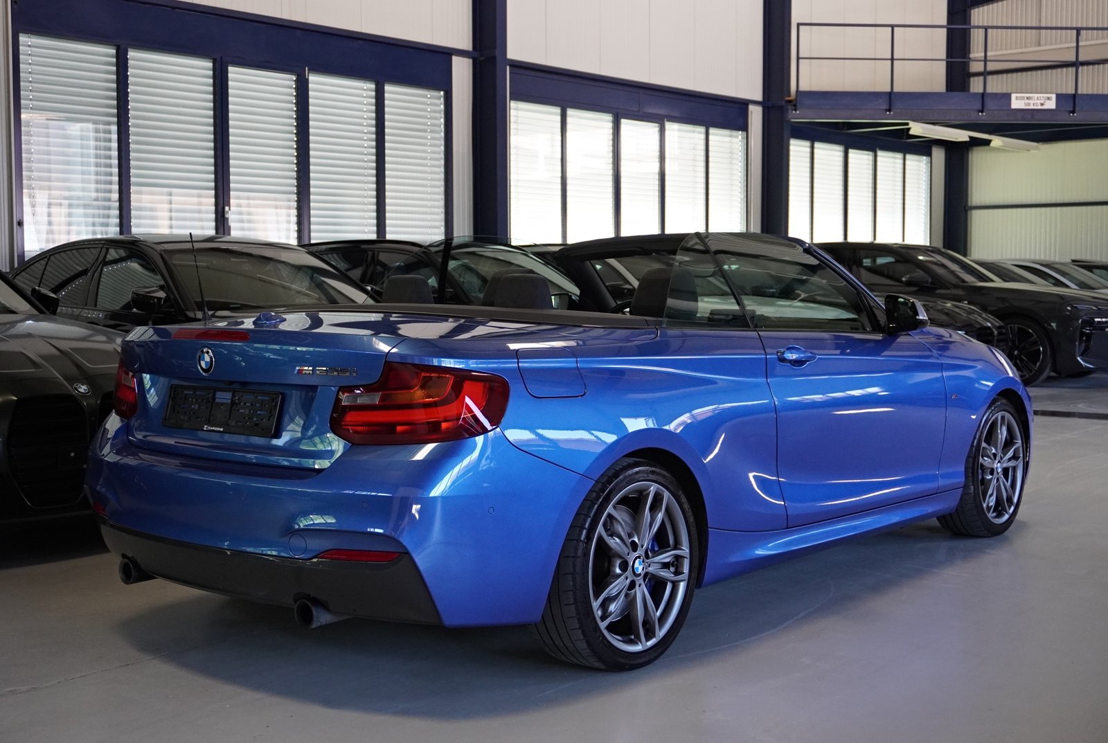 BMW M235i // ESTORILBLAU II //, Benzin, Occasion / Gebraucht, Handschaltung - 5