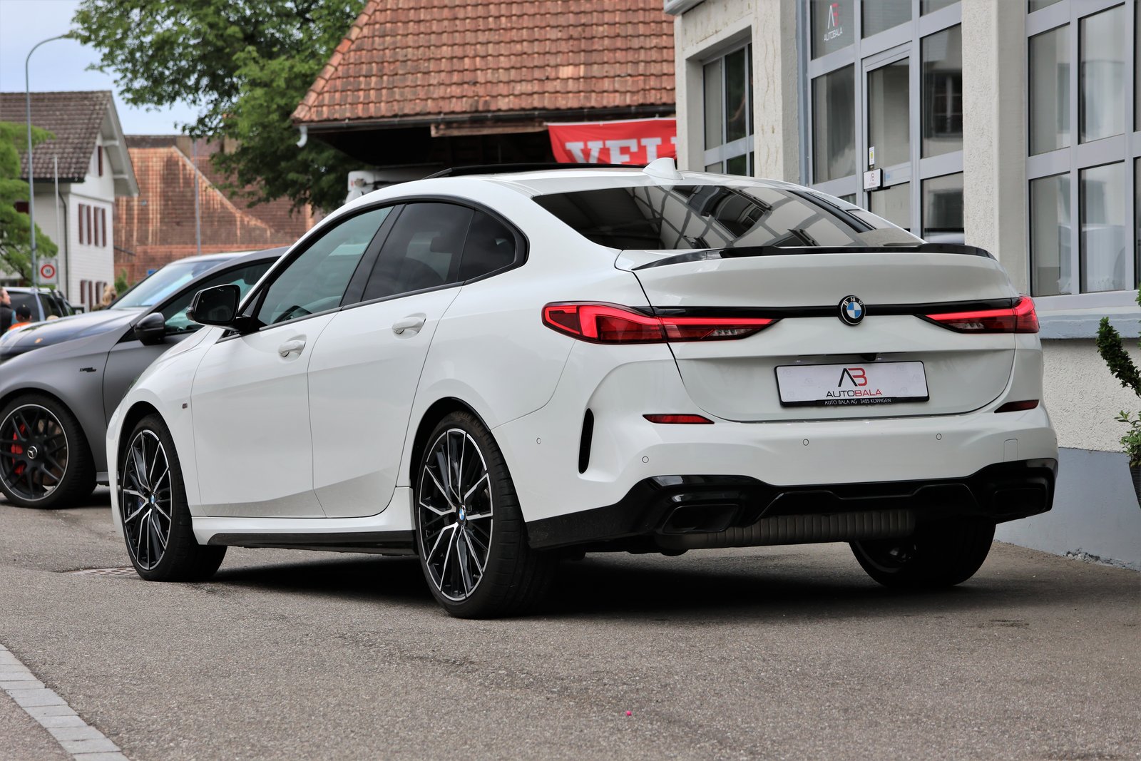 BMW M235i Gran Coupé Steptronic, Benzin, Occasion / Gebraucht, Automatik - 3