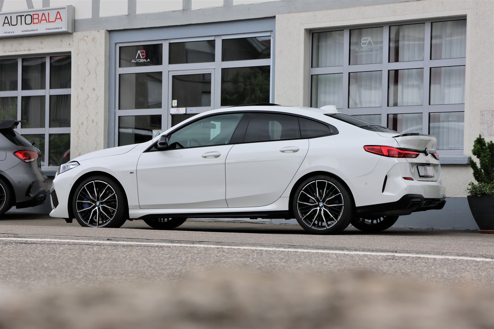BMW M235i Gran Coupé Steptronic, Benzin, Occasion / Gebraucht, Automatik - 4