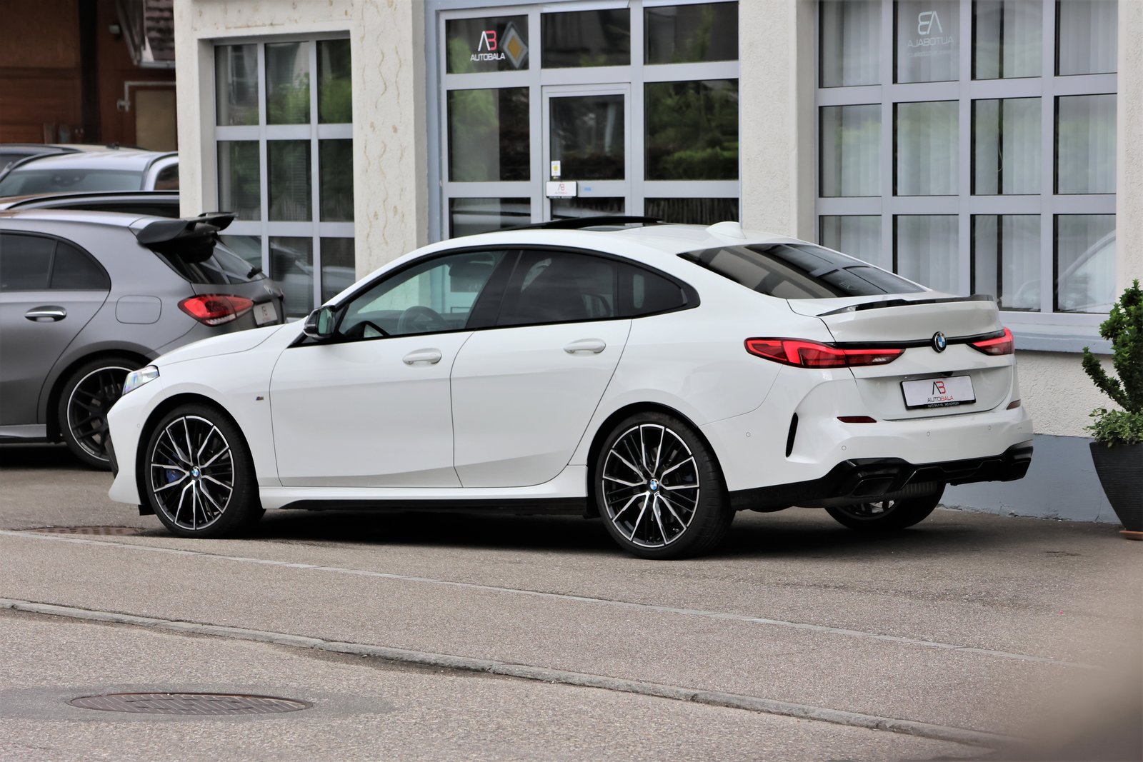 BMW M235i Gran Coupé Steptronic, Benzin, Occasion / Gebraucht, Automatik - 5