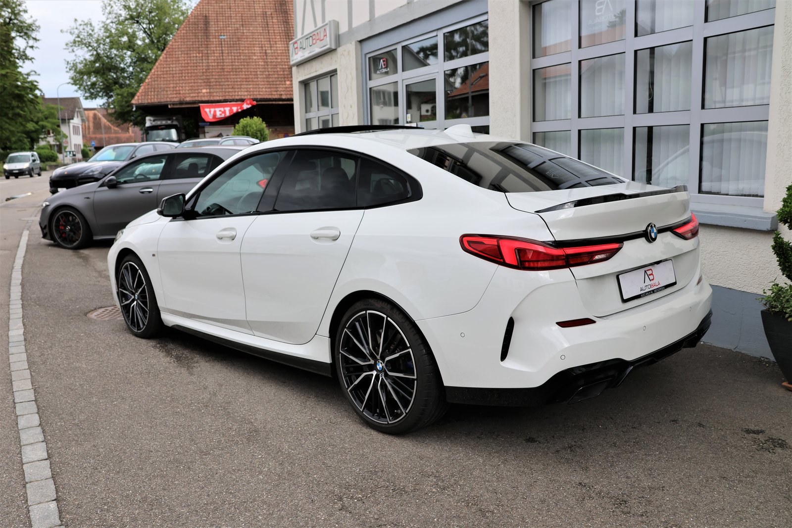 BMW M235i Gran Coupé Steptronic, Benzin, Occasion / Gebraucht, Automatik - 7