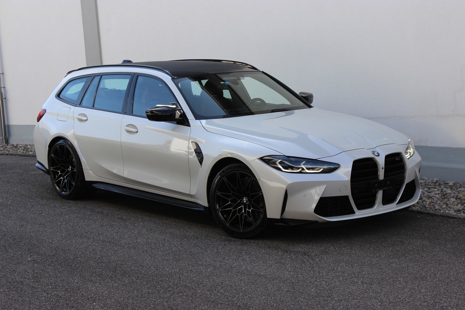 BMW M3 Competition M Touring Individual *MINERALWEISS, Petrol, Second hand / Used, Automatic - 3