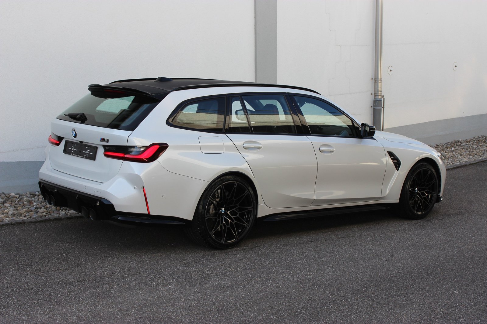 BMW M3 Competition M Touring Individual *MINERALWEISS, Petrol, Second hand / Used, Automatic - 6