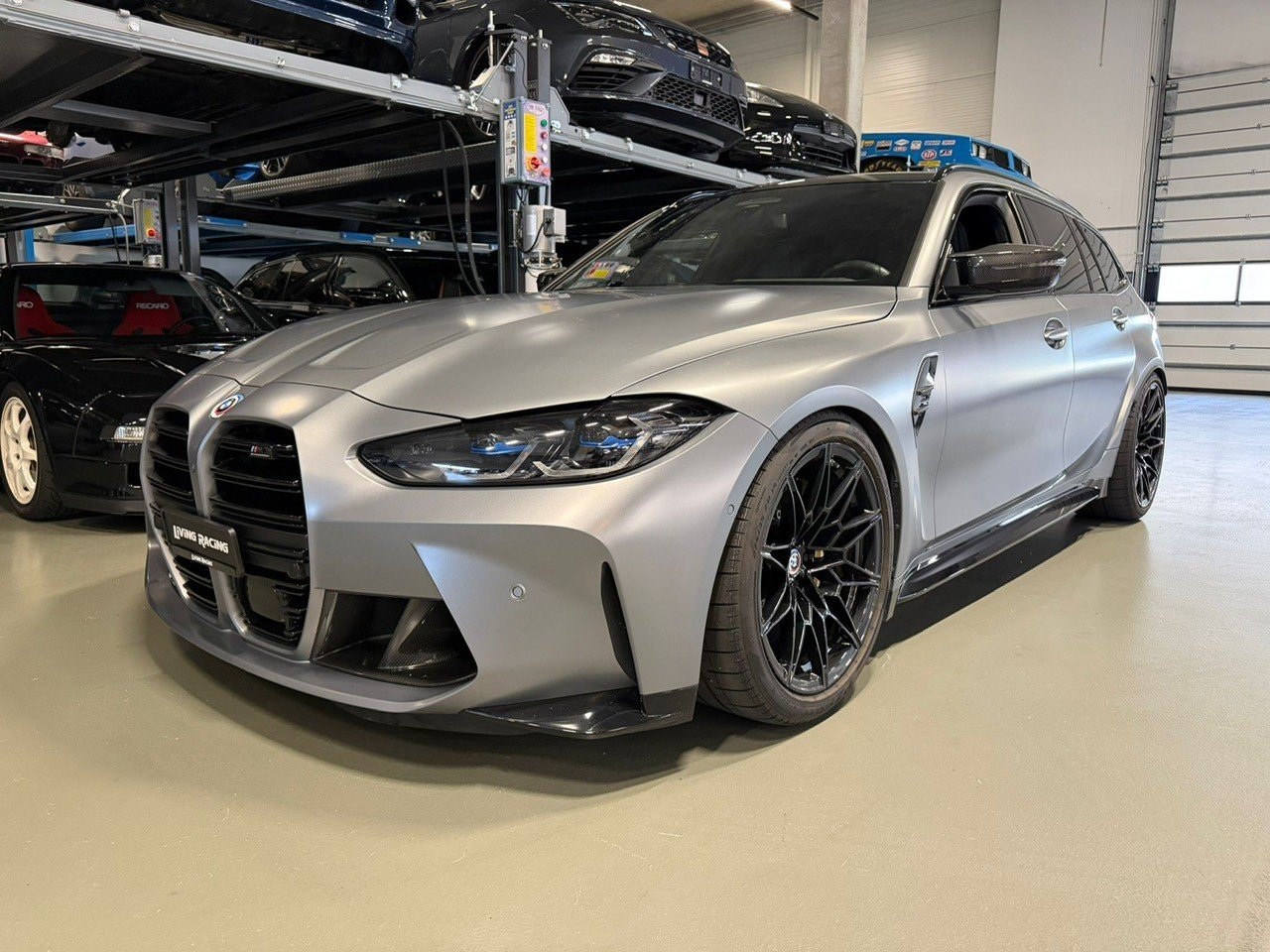 BMW M3 Touring Competition M *Frozen Grey-CH VHC*, Benzin, Occasion / Gebraucht, Automatik - 2