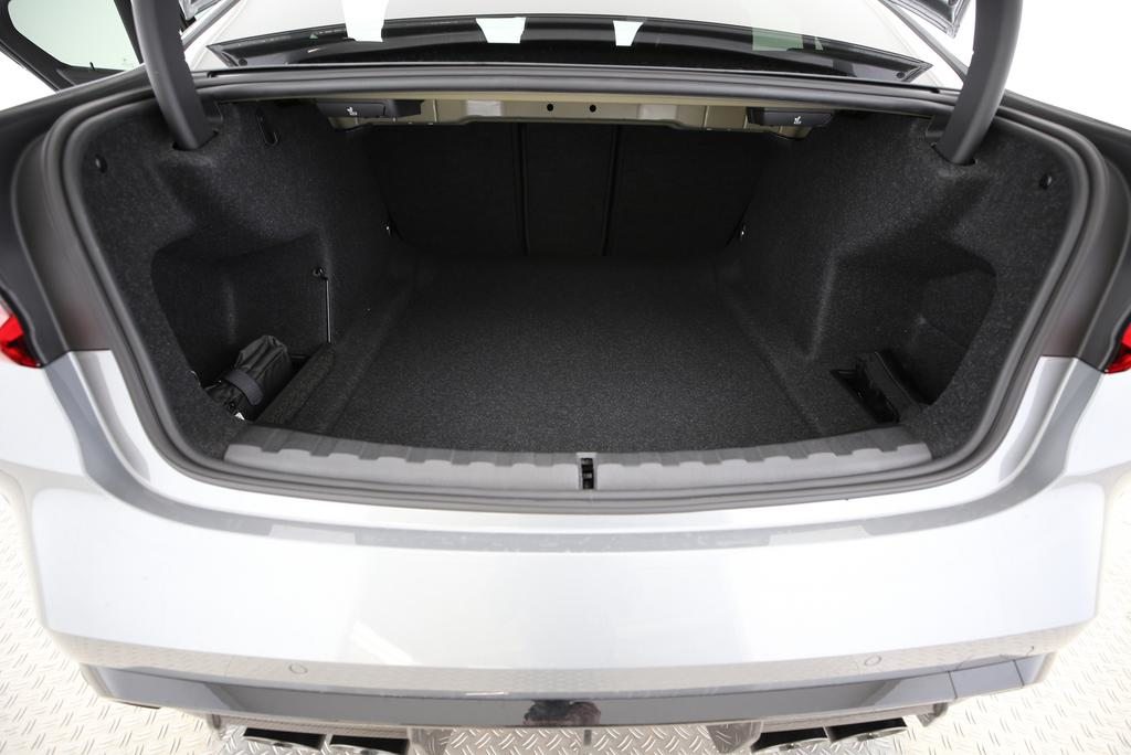 BMW M3 Competition xDrive, Essence, Voiture nouvelle, Automatique - 6