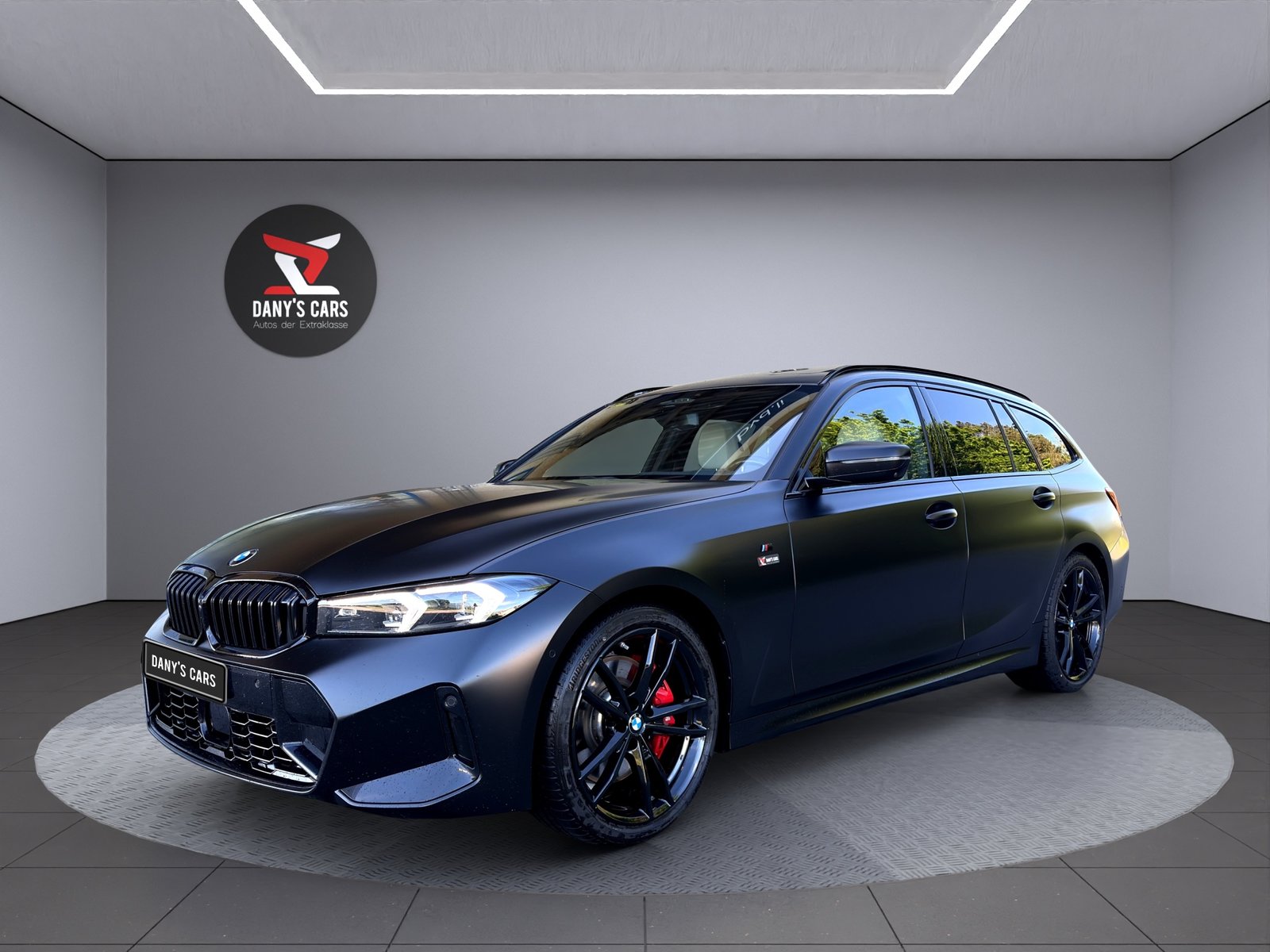 BMW M330d SAG Touring M-Sport Pro Individual