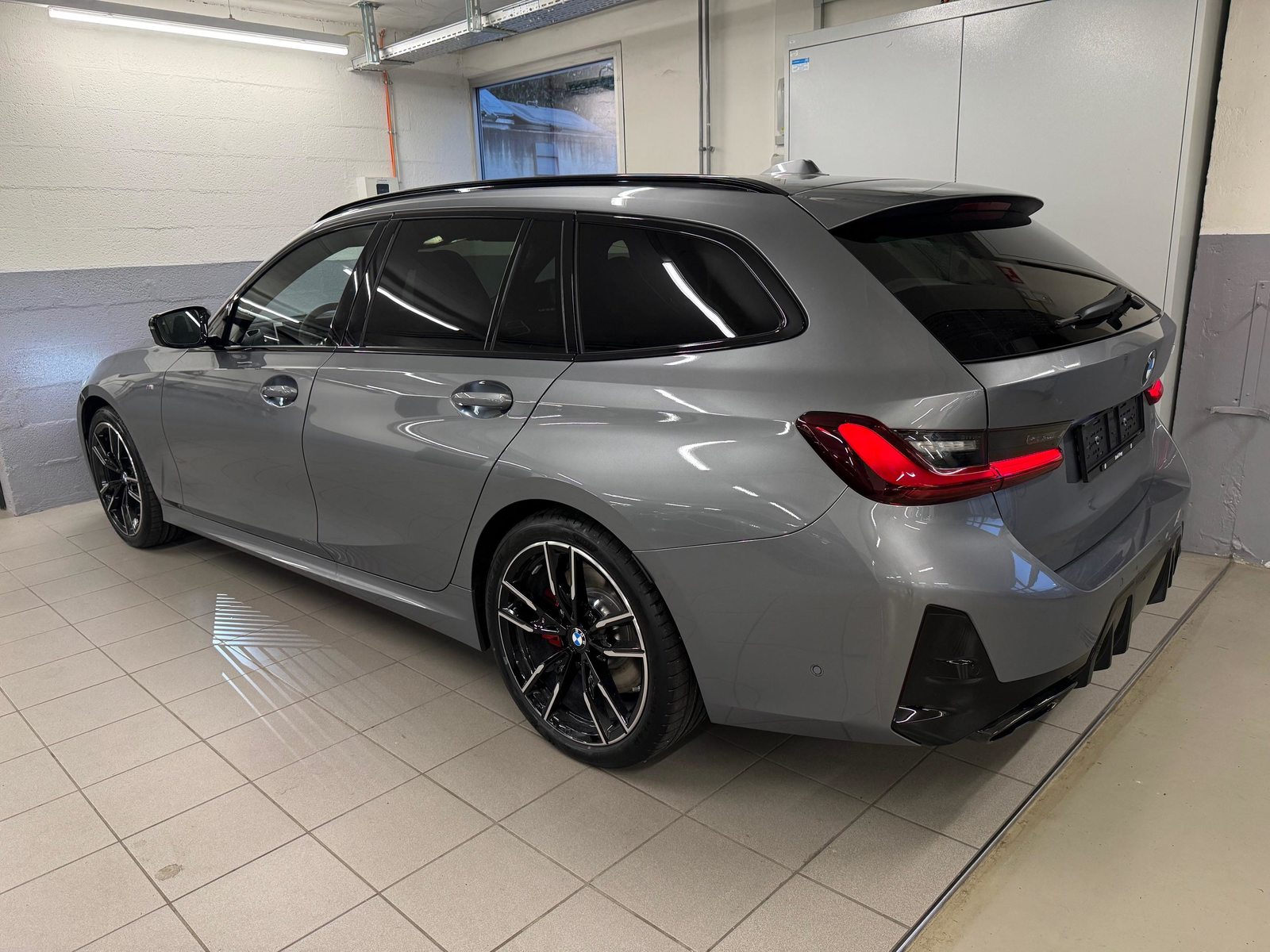 BMW M340d xDrive Touring, Mild-Hybrid Diesel/Elektro, Neuwagen, Automatik - 2