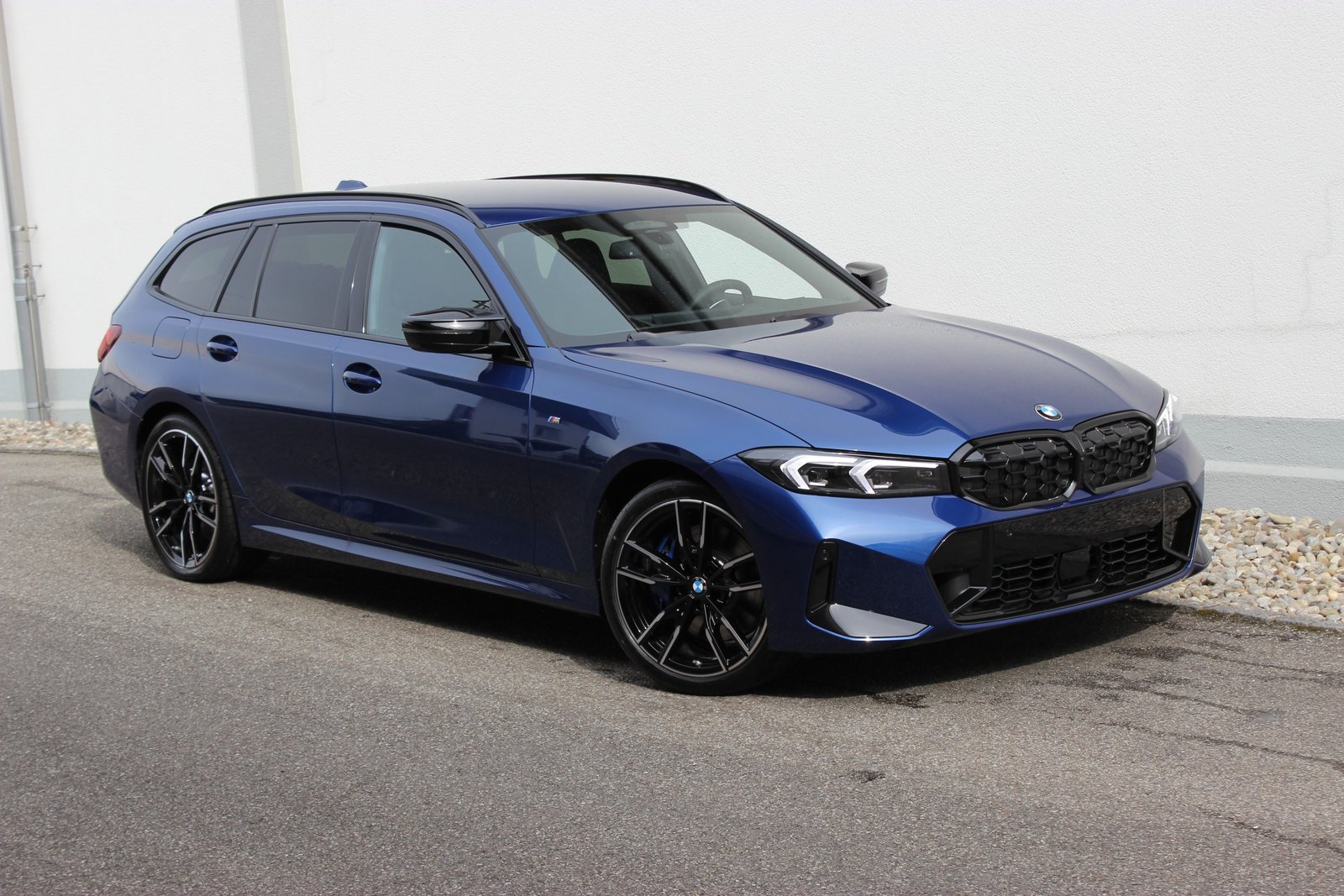 BMW M340i 48V Touring M Sport Pro Individual LE MANS