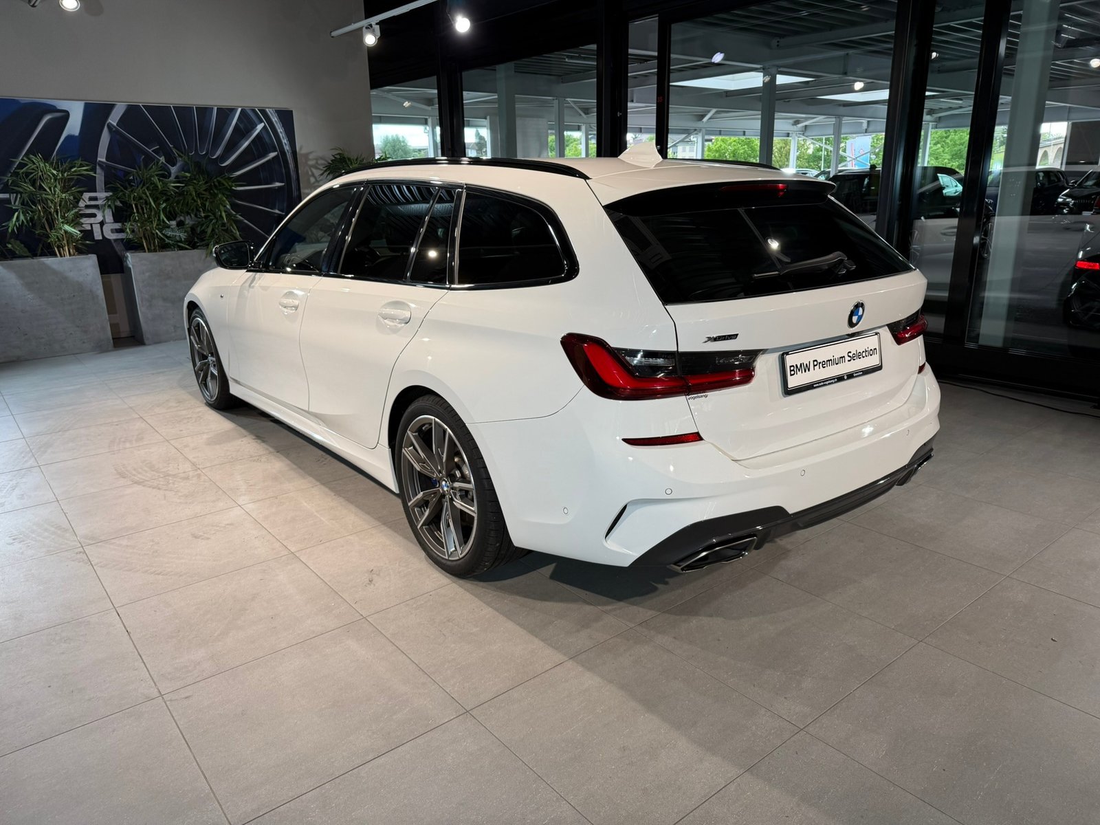 BMW M340d 48V Touring Steptronic Sport, Mild-Hybrid Diesel/Electric, Second hand / Used, Automatic - 5