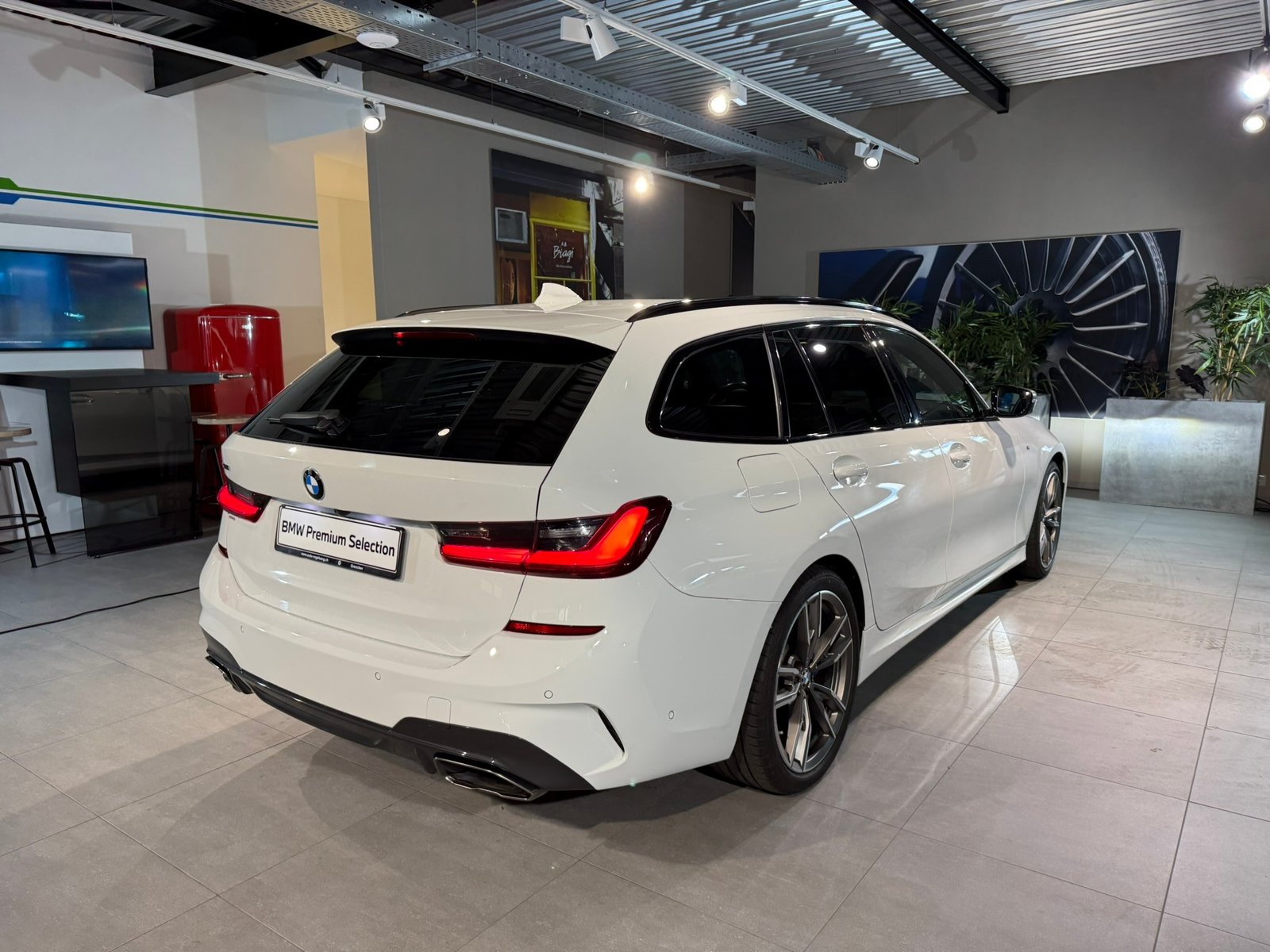 BMW M340d 48V Touring Steptronic Sport, Mild-Hybrid Diesel/Electric, Second hand / Used, Automatic - 7